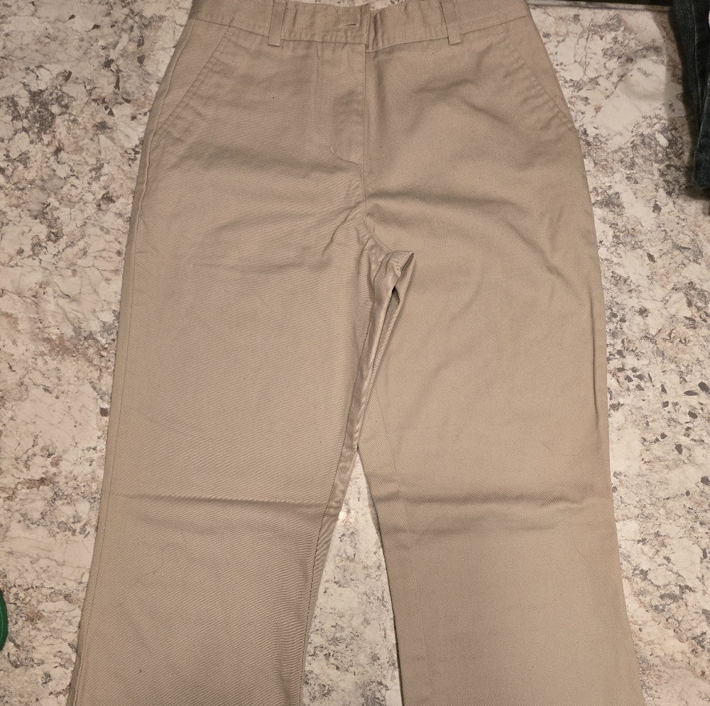 Izod Tan Chinos Classic Flat-Front Design